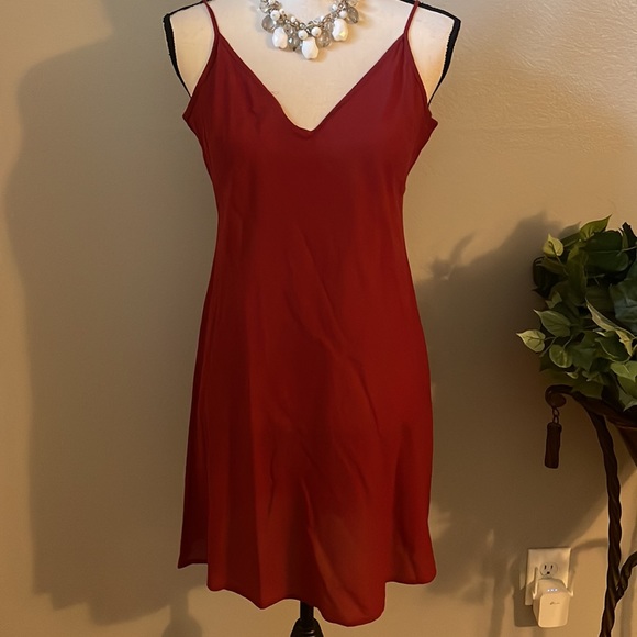 Johnny Was Workshop Burgundy Red Embroidered V-Neck Tunic . - Picture 6 of 8